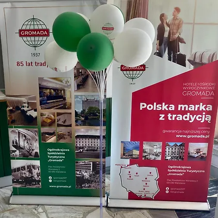 Hotel Gromada 2*