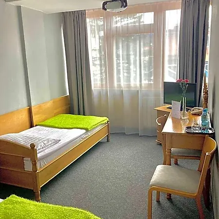 Gromada Hotel 2*
