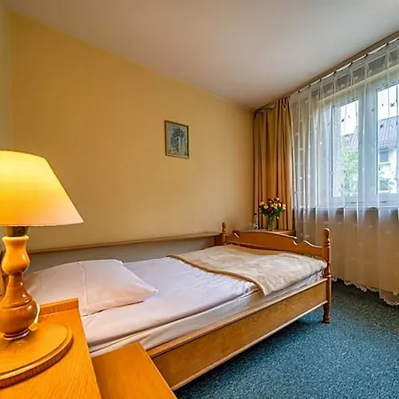 Gromada Hotel 2*
