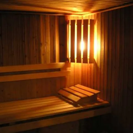 Gromada 2* זקופאנה