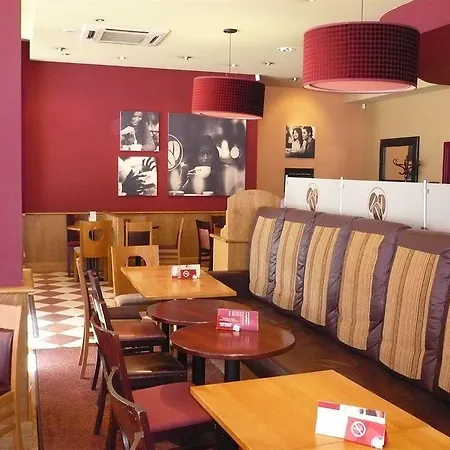 Gromada 2* זקופאנה