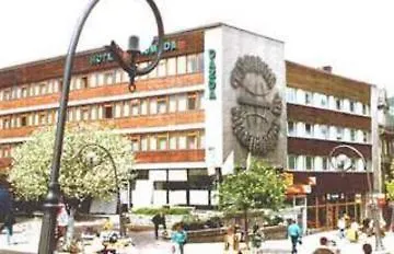 Gromada 2* זקופאנה